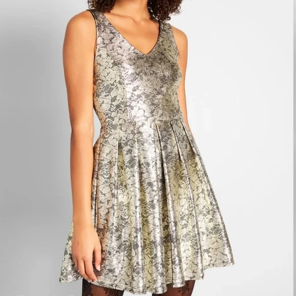 slim fit dress slacks Gold Silver Metallic Mock Neck Skater Dress Medium main image 0